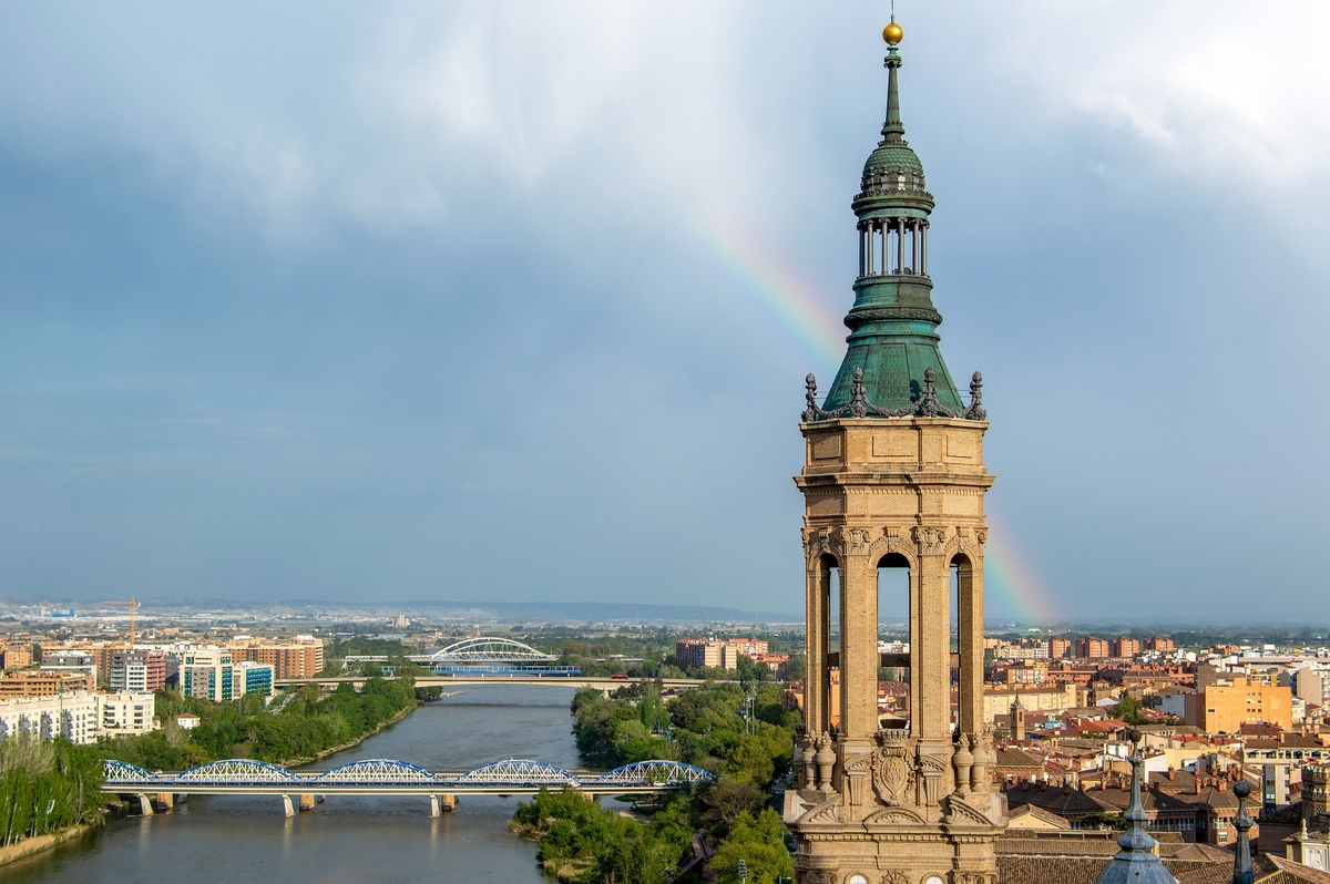 Орендувати літак в Сарагосу