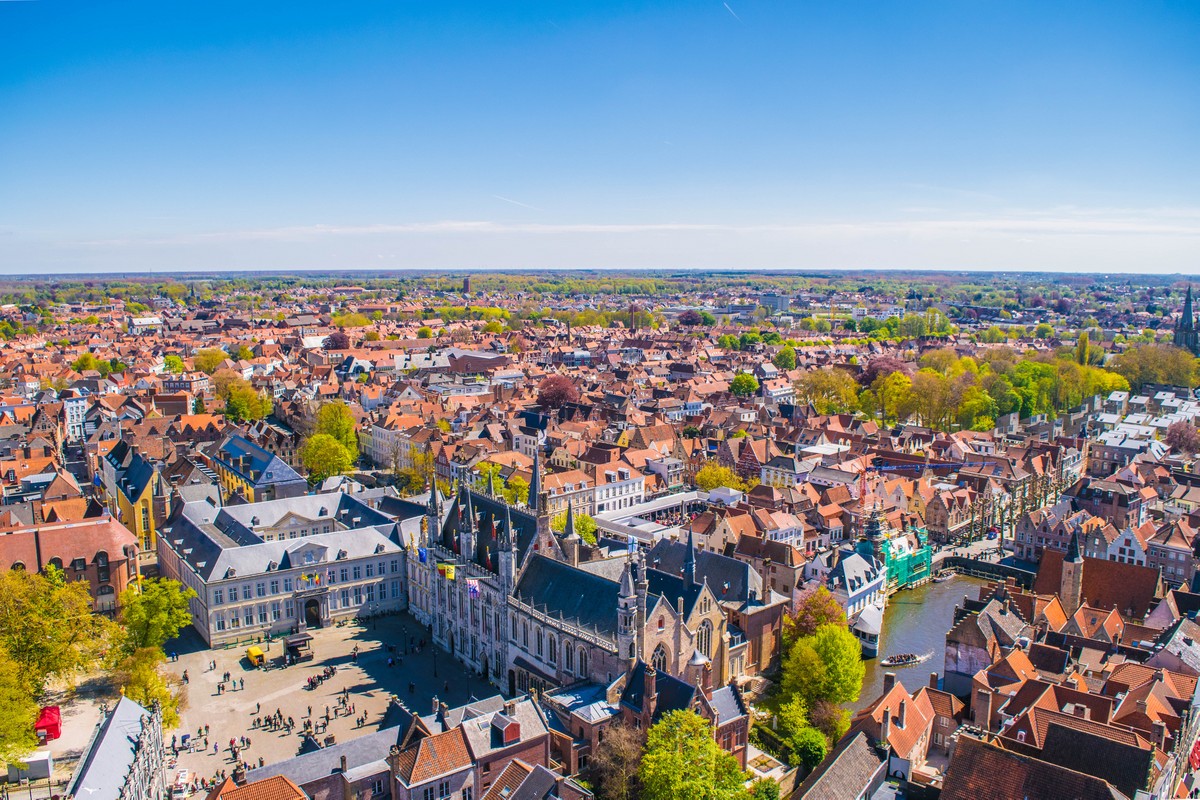 Орендувати літак в Бельгію